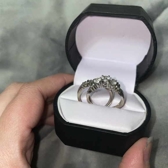 Wedding set 14/K/1 1/2 ctw - Picture 3 of 11